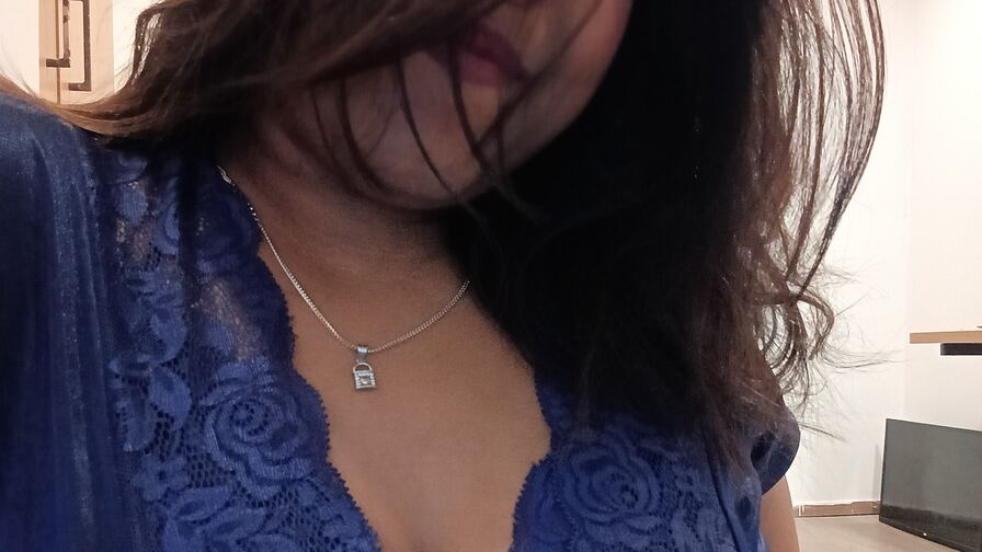 Watch SonamDiva on RecordedMilf.com