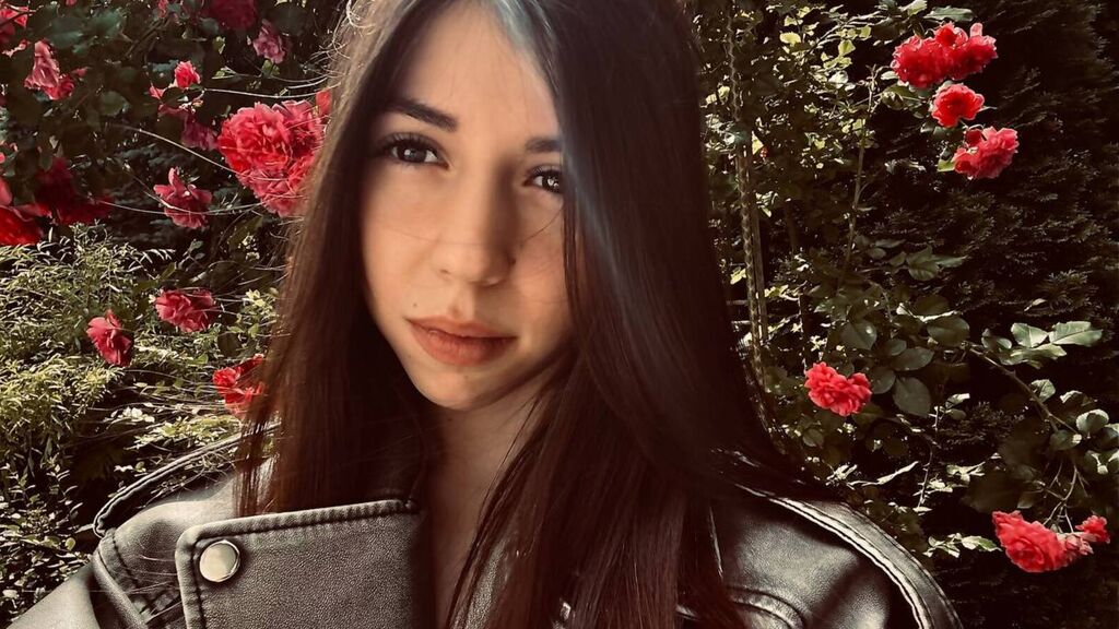 JolynHouts