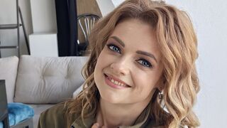 VeraDunay live cam girl profile