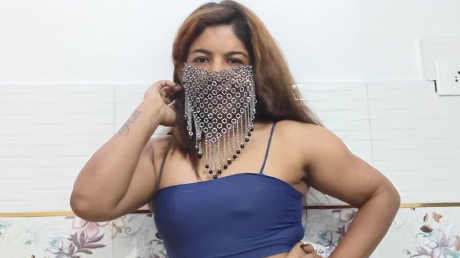 Watch RiyaSaxena on CoolMagazineOnline.com
