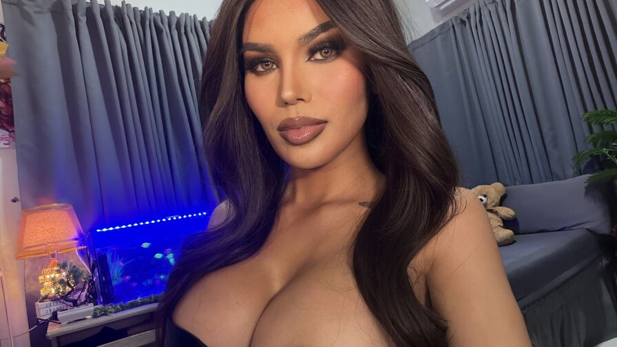 Discover QuinnLillith on YoniPorn.com
