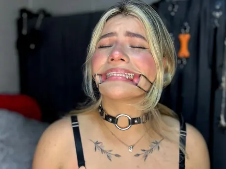 Chat with SophieNicholson