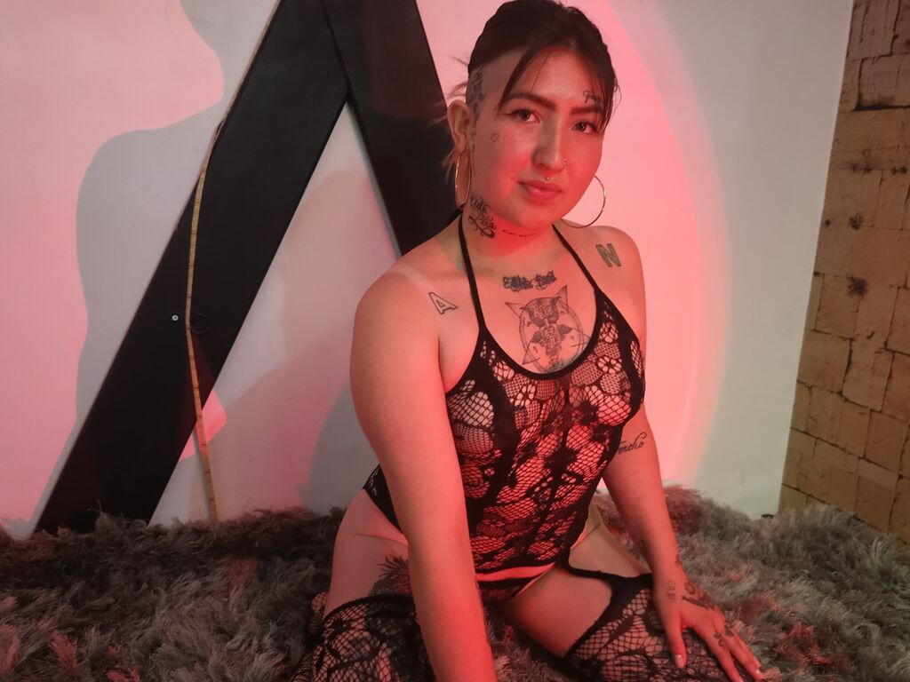 CloeJoness my free cams usa blowjob