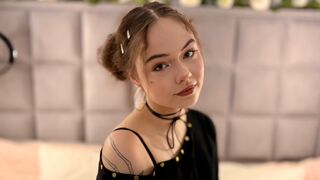 MiraeMoore LiveJasmin girl cam photo