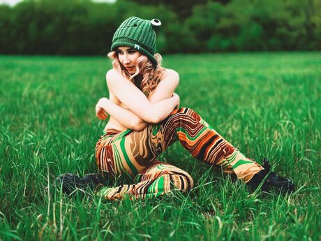 Chat with VikaCherry