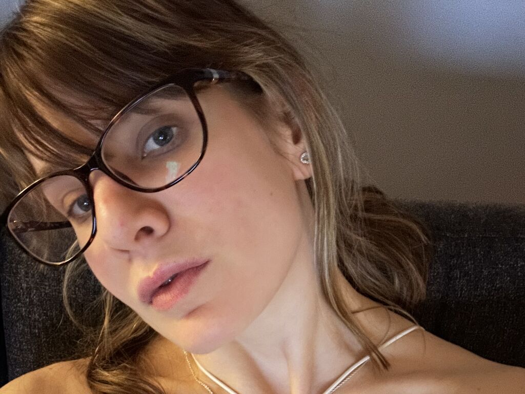 LotusTera video chat profile preview