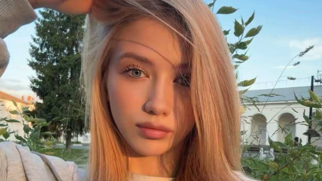 RosalynAkana