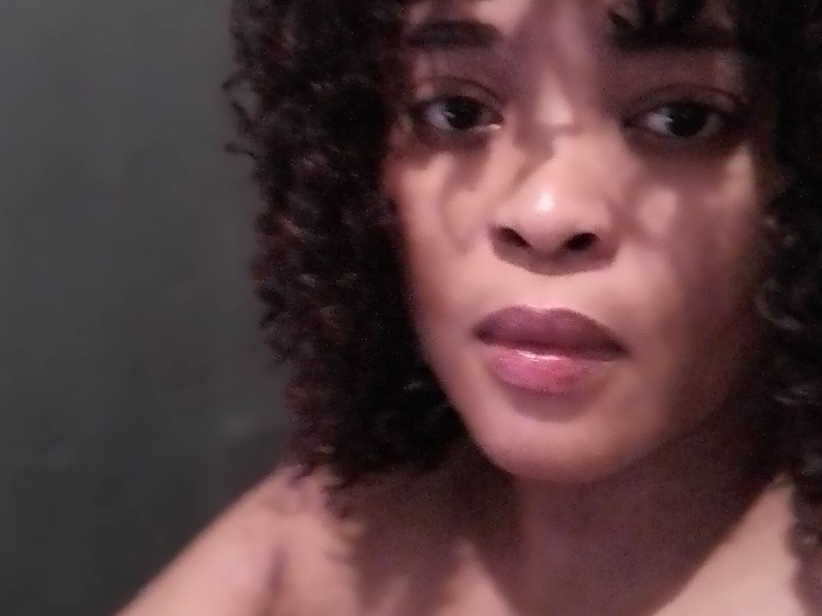 Live cam for DelicateDiamond