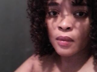 DelicateDiamond live cam