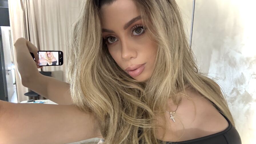 Watch KaylaBens live on Sex Girls Blend