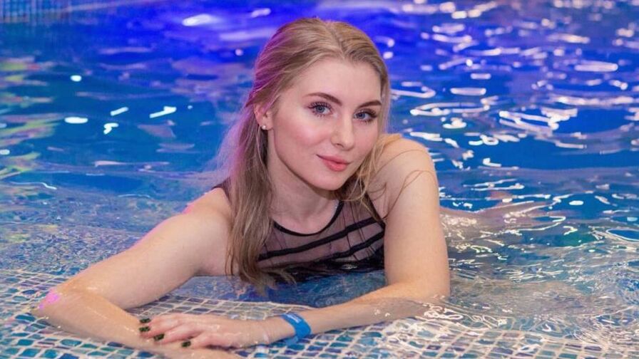 View MiaReeve Naked Private