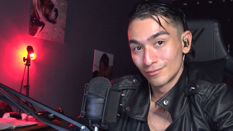 Free Live Sex Chat With DemianPecados