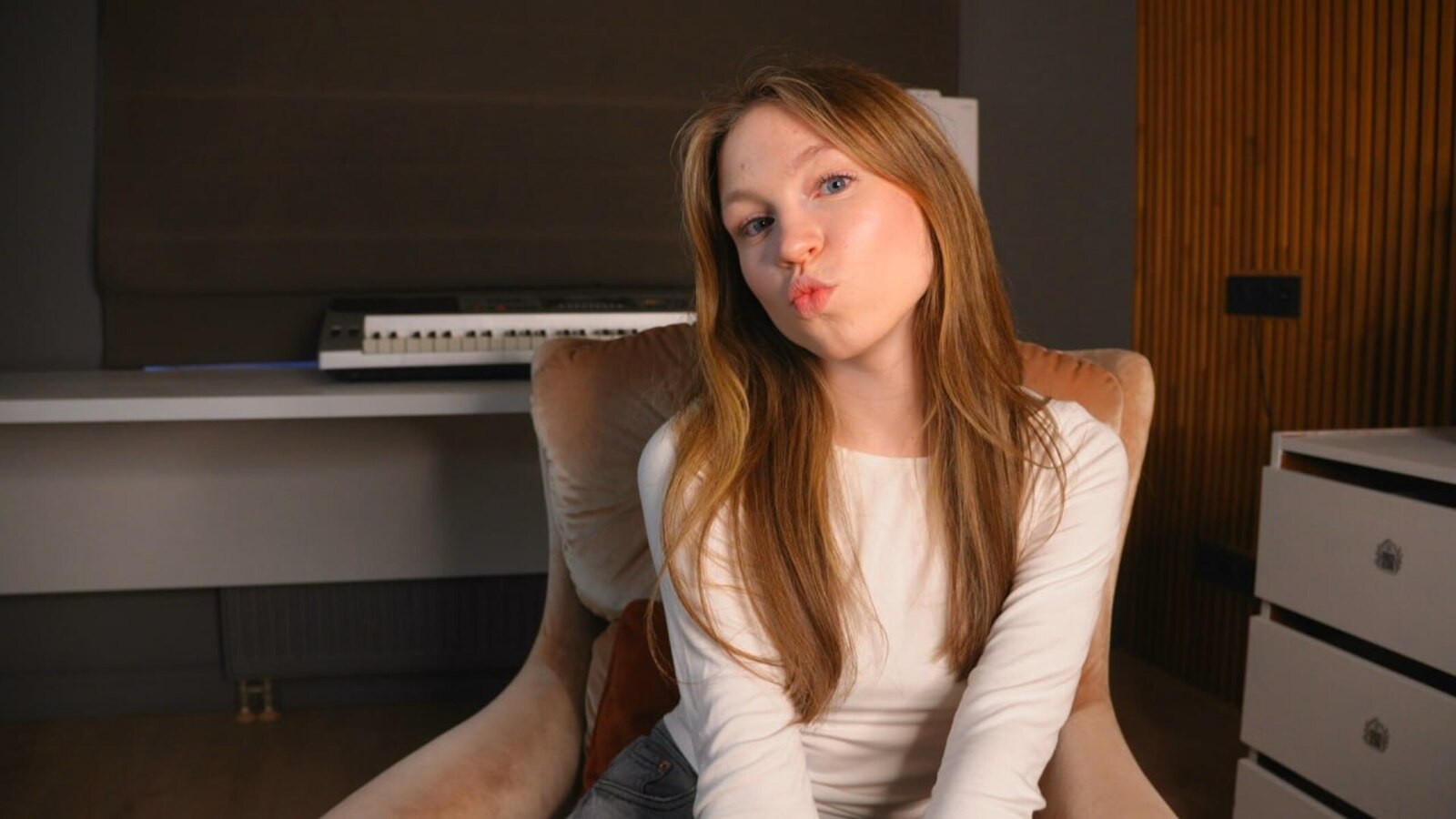 PaulaPawley erotic portrait
