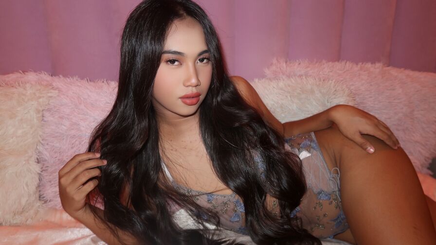 Watch MollySalcedo live on Live Cam Index