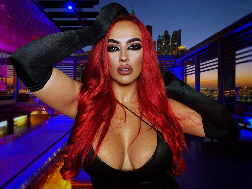 EmmelyneQuincy Nackt