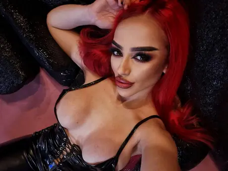 Chat with EmmelyneQuincy