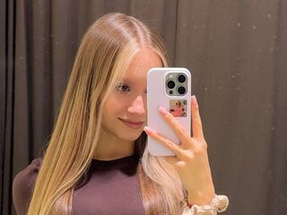voyeur nude BonnieNowa