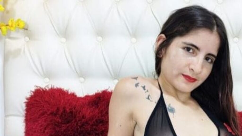 CaxandraRevlo online on GirlsOfJasmin