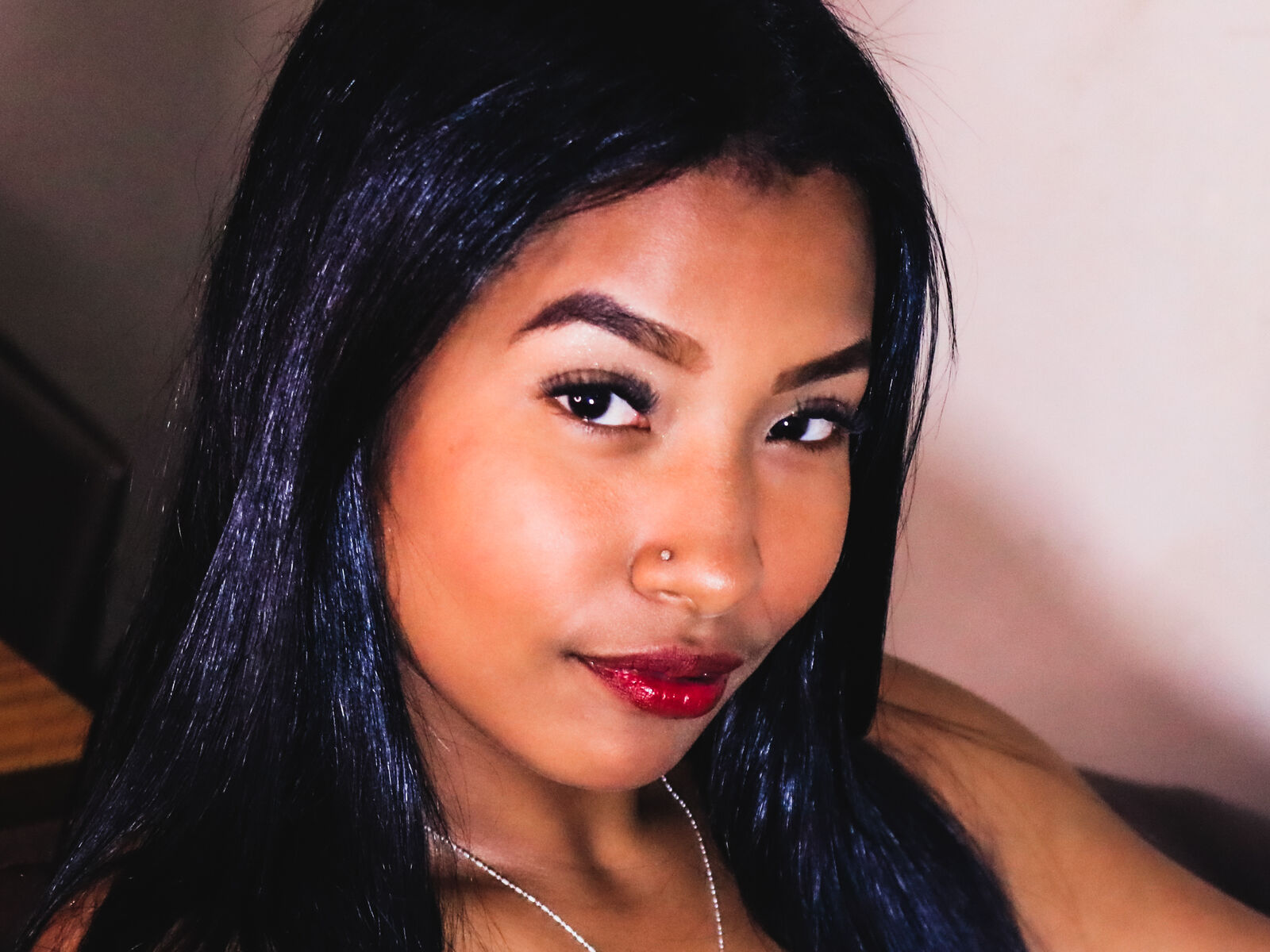 Live cam for SophiaMullera