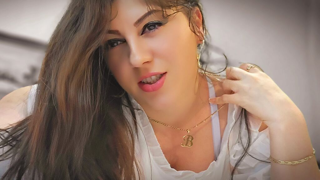 ByaJohnson live cam model at LiveJasmin