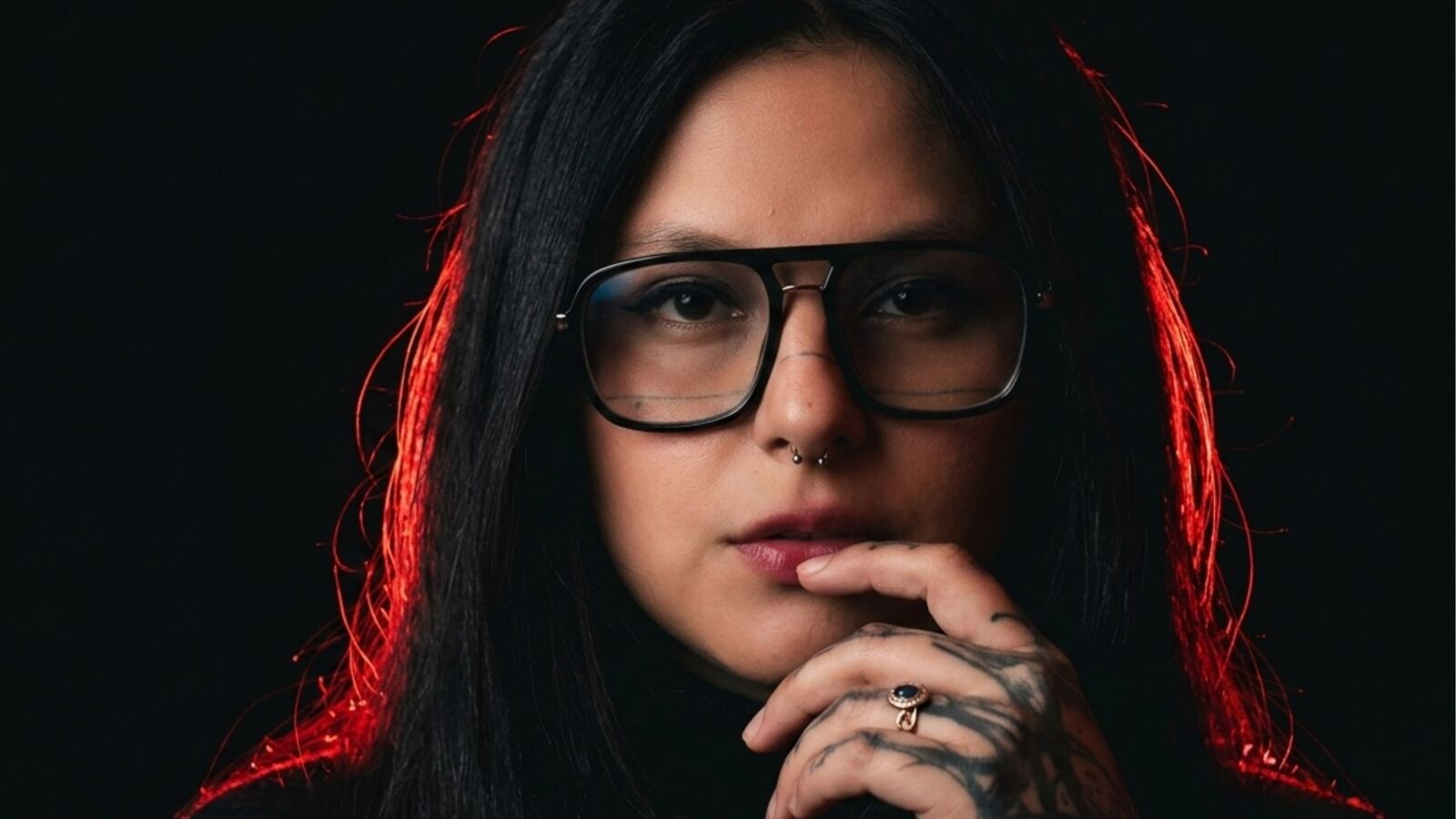 LuluCarmine erotic portrait
