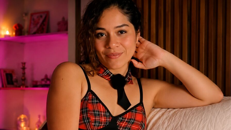 AnekaMia Amateur Masturbating