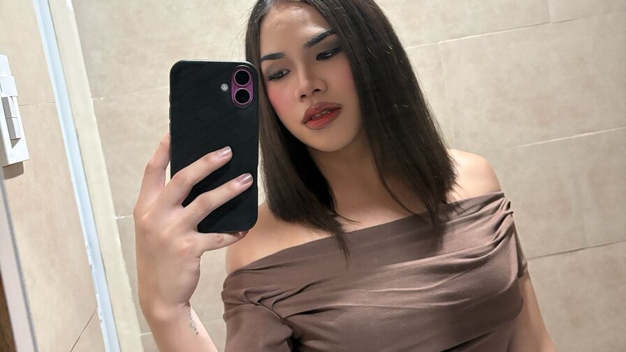 Watch KristineAsli on RecordedMilf.com