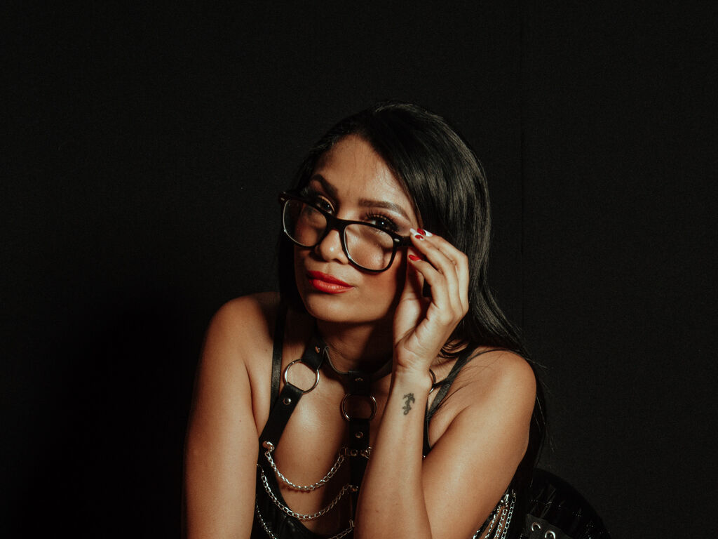 AntoniaBriandd premium fetish show profile