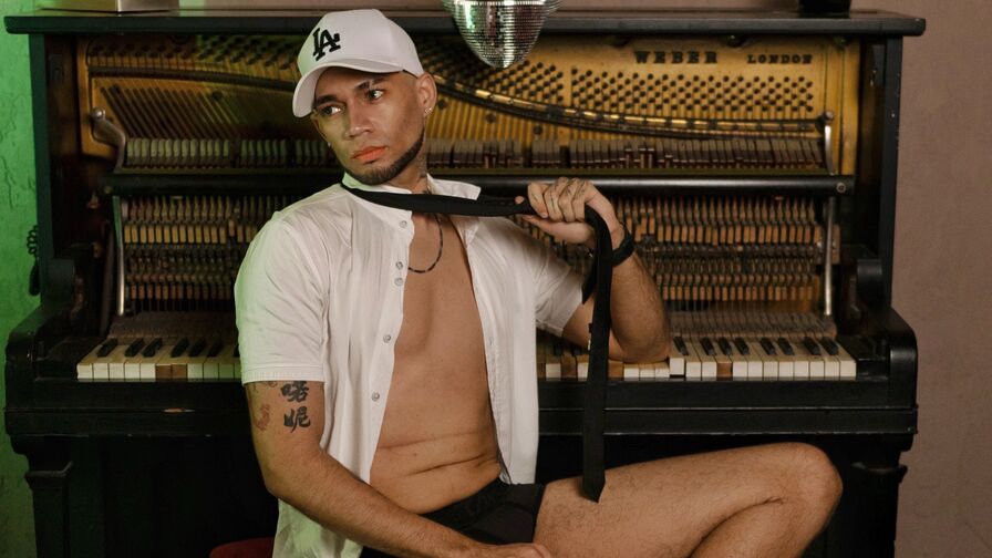 DenielTaylor Live Sex Chat at City Lanz