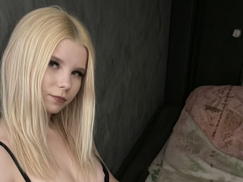 GennaVidales LiveJasmin model