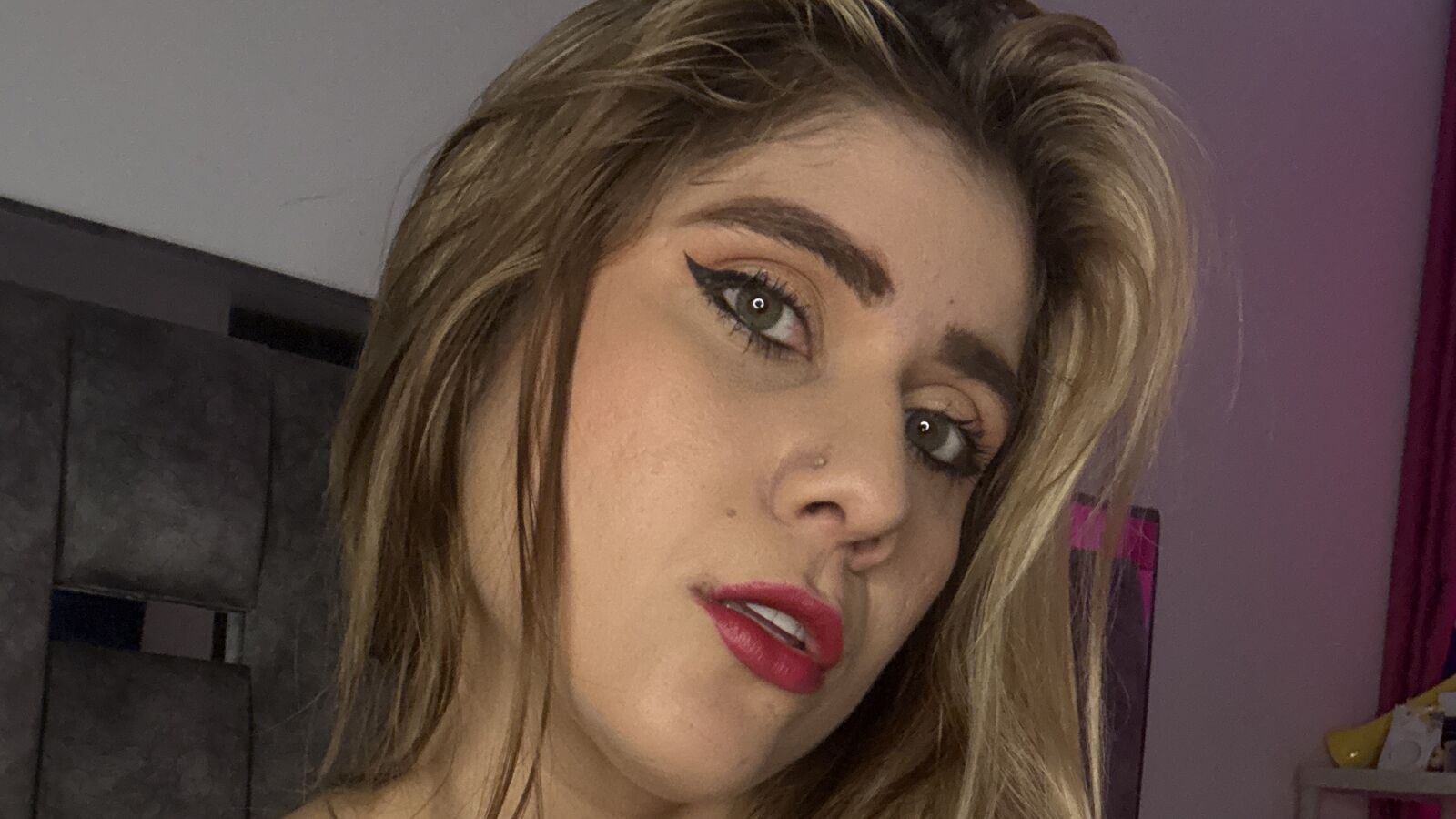 JHOANAGUTIER glamour portrait