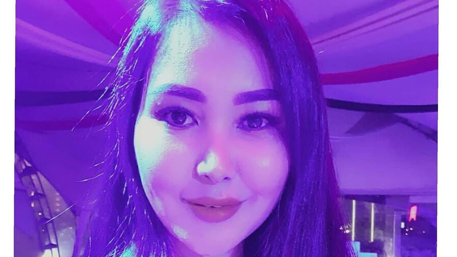 Live Porn Chat with Evelynlily