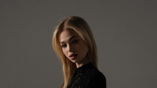 Kostenlos Nackt EllaBentley