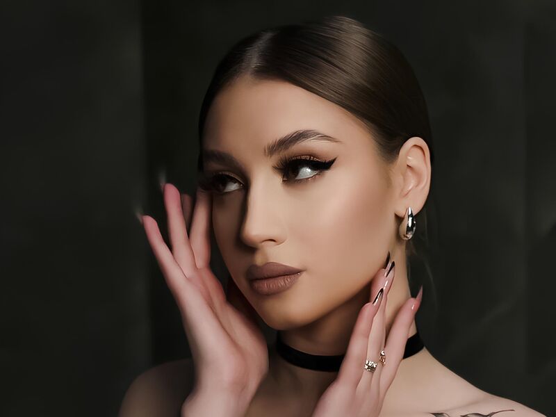 arinamays profile