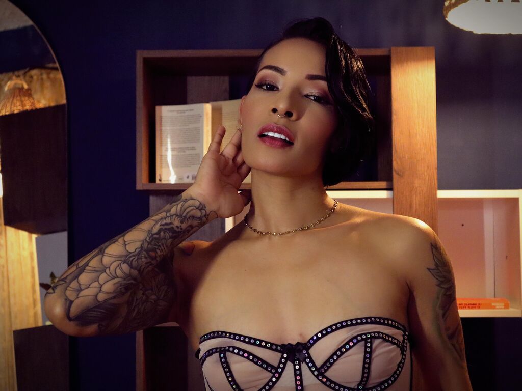 LadyRussell Profile Image