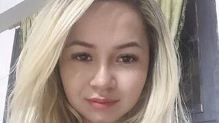 LollyBelle webcam