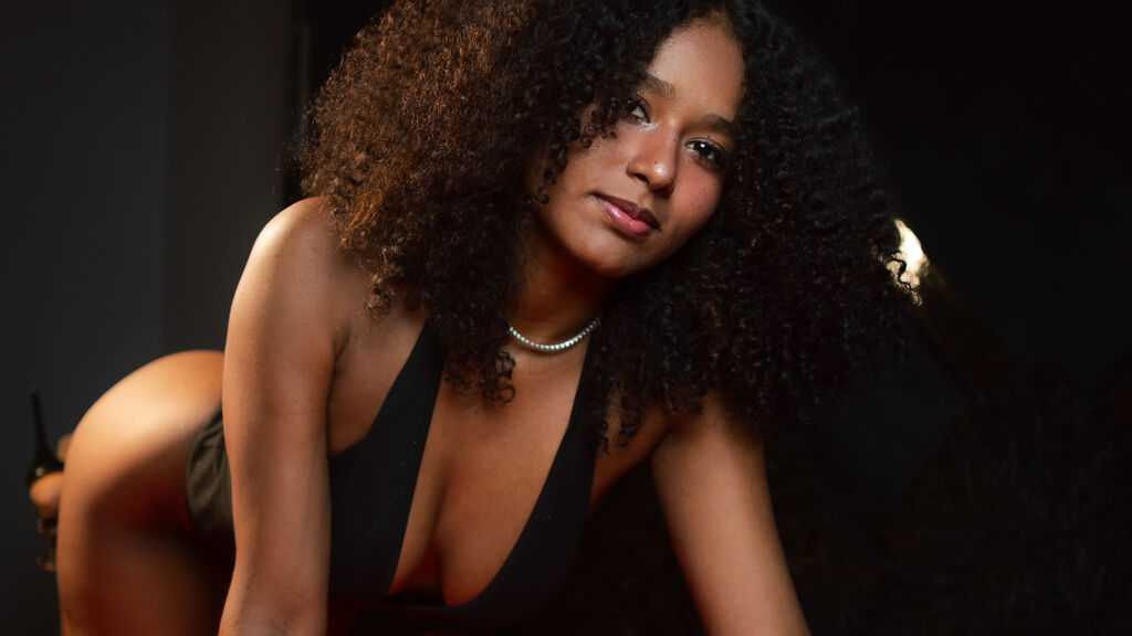 Sex chat gratuit in direct cu JenniRamirezz pe LiveJasmin