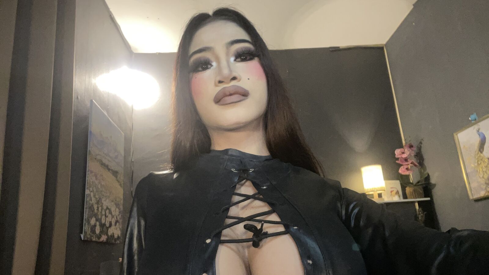 LucinaVictoria erotic portrait