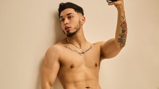 Free Nude JakeBlaze