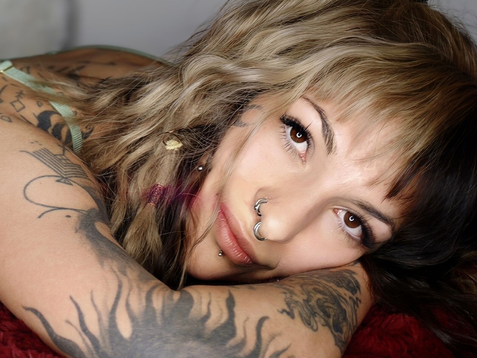 Live cam for VivVixen