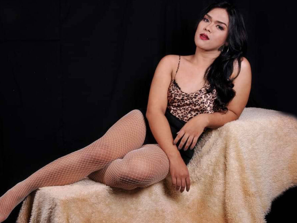AdiWilson live cam performer profile