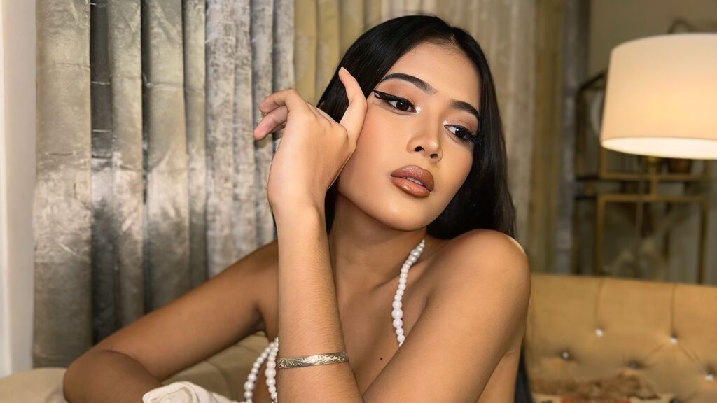 NayumiMadrigal cover