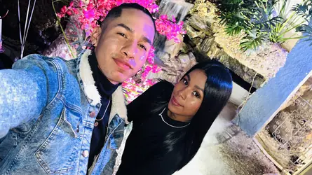 MollyDamiam's chat room