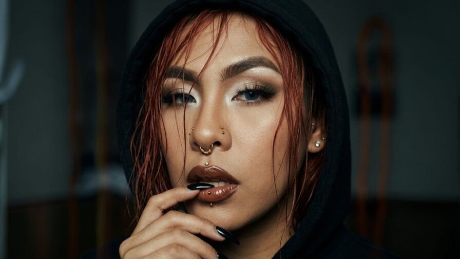 Watch SharomCastle live on Sex Girls Blend