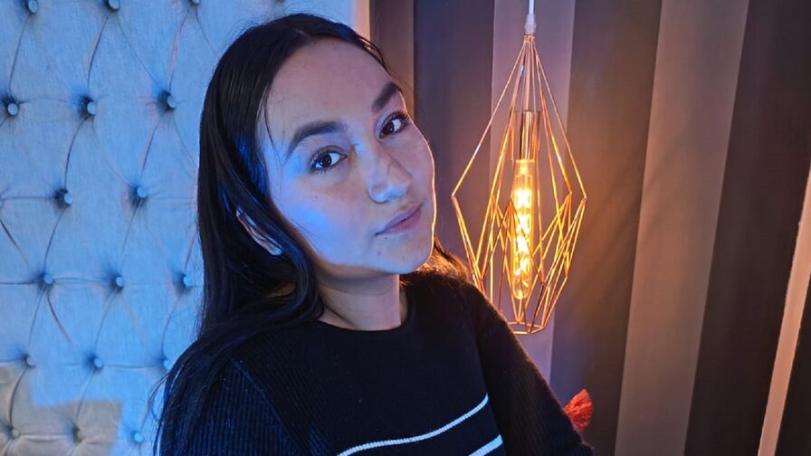 Discover JeniferMorat VIP show