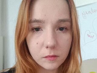 KarenWillsons Latina live cam models