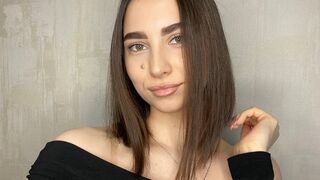 Free Nude LinaCage