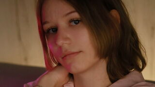 AliceJohansone from vivo.webcam