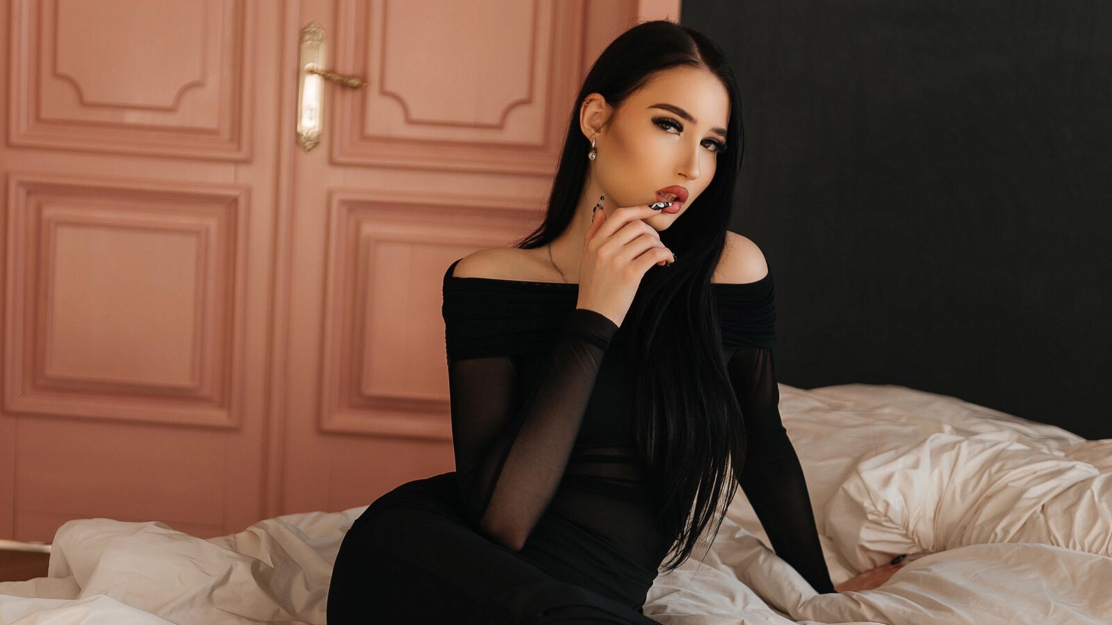 EmmaLawrens erotic portrait