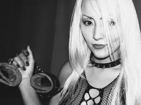 Chat with BrigittePassion